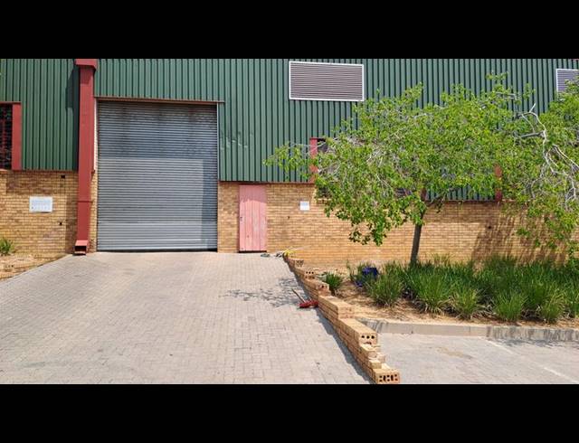 INDUSTRIAL PROPERTY TO RENT IN SAMRAND BUSINESS PARK